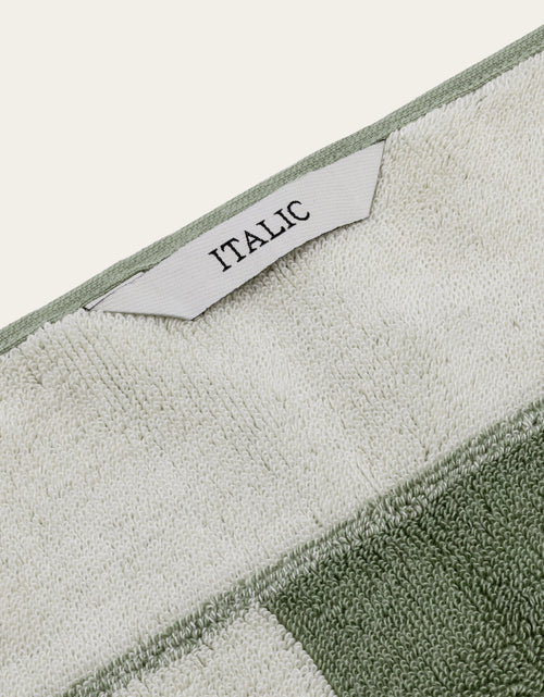 Load image into Gallery viewer, Umbra Towels
