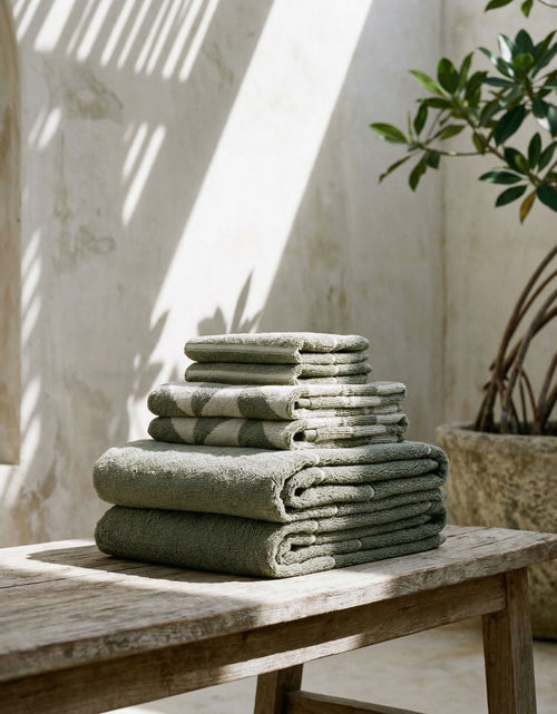 Load image into Gallery viewer, Umbra Towels
