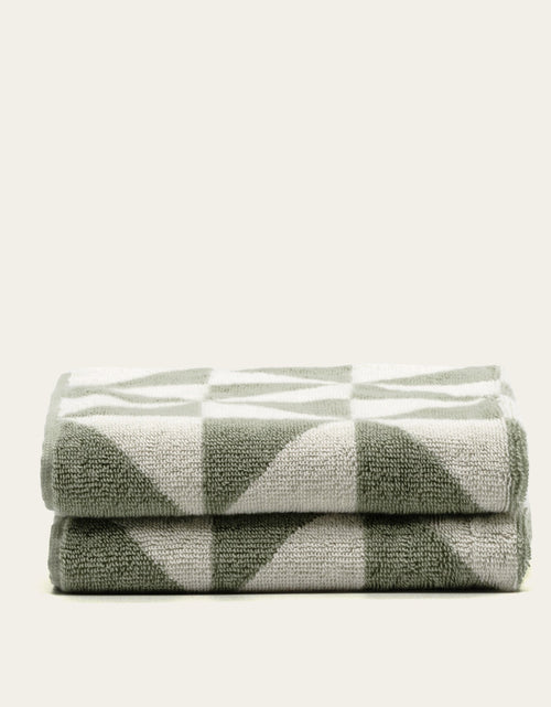 Load image into Gallery viewer, Umbra Towels
