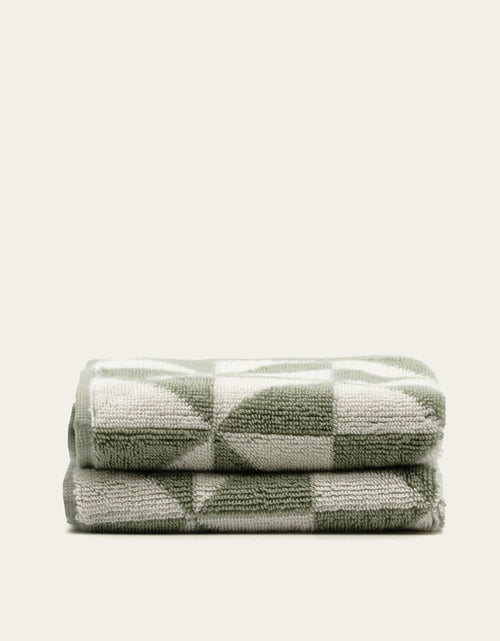 Load image into Gallery viewer, Umbra Towels
